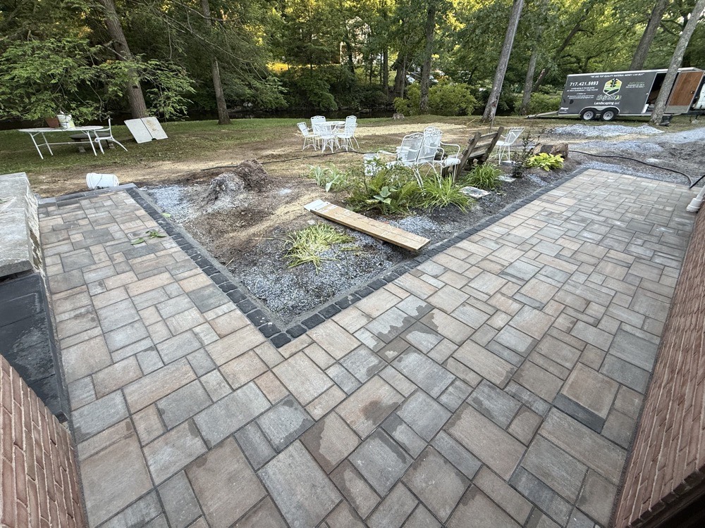 Finished paver patio installed by Alejandros Landscaping